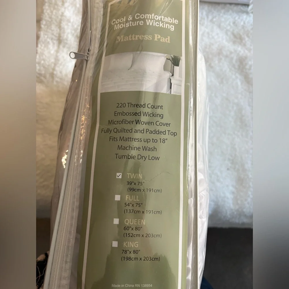 White Mattress Pad - Twin